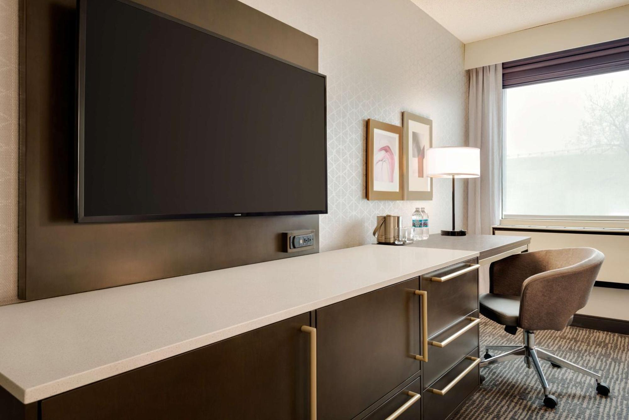 Hotel Doubletree By Hilton St. Paul, Mn