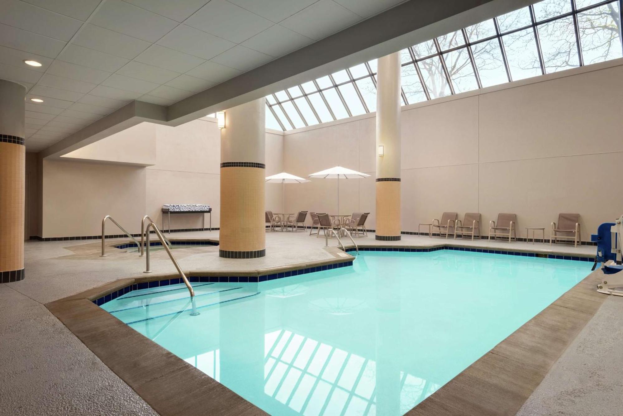 Hotel Doubletree By Hilton St. Paul, Mn