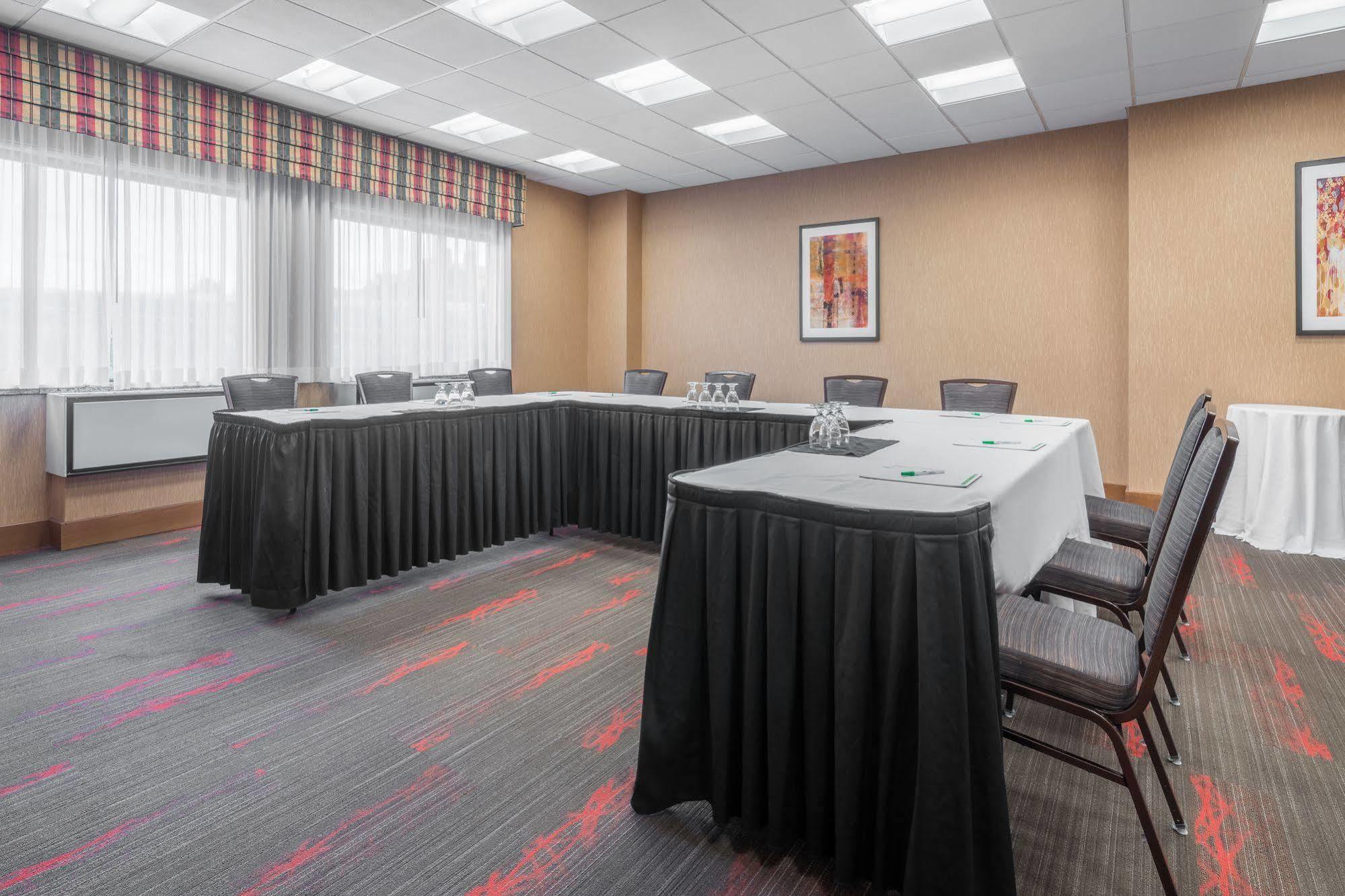 Hotel Doubletree By Hilton St. Paul, Mn 4*