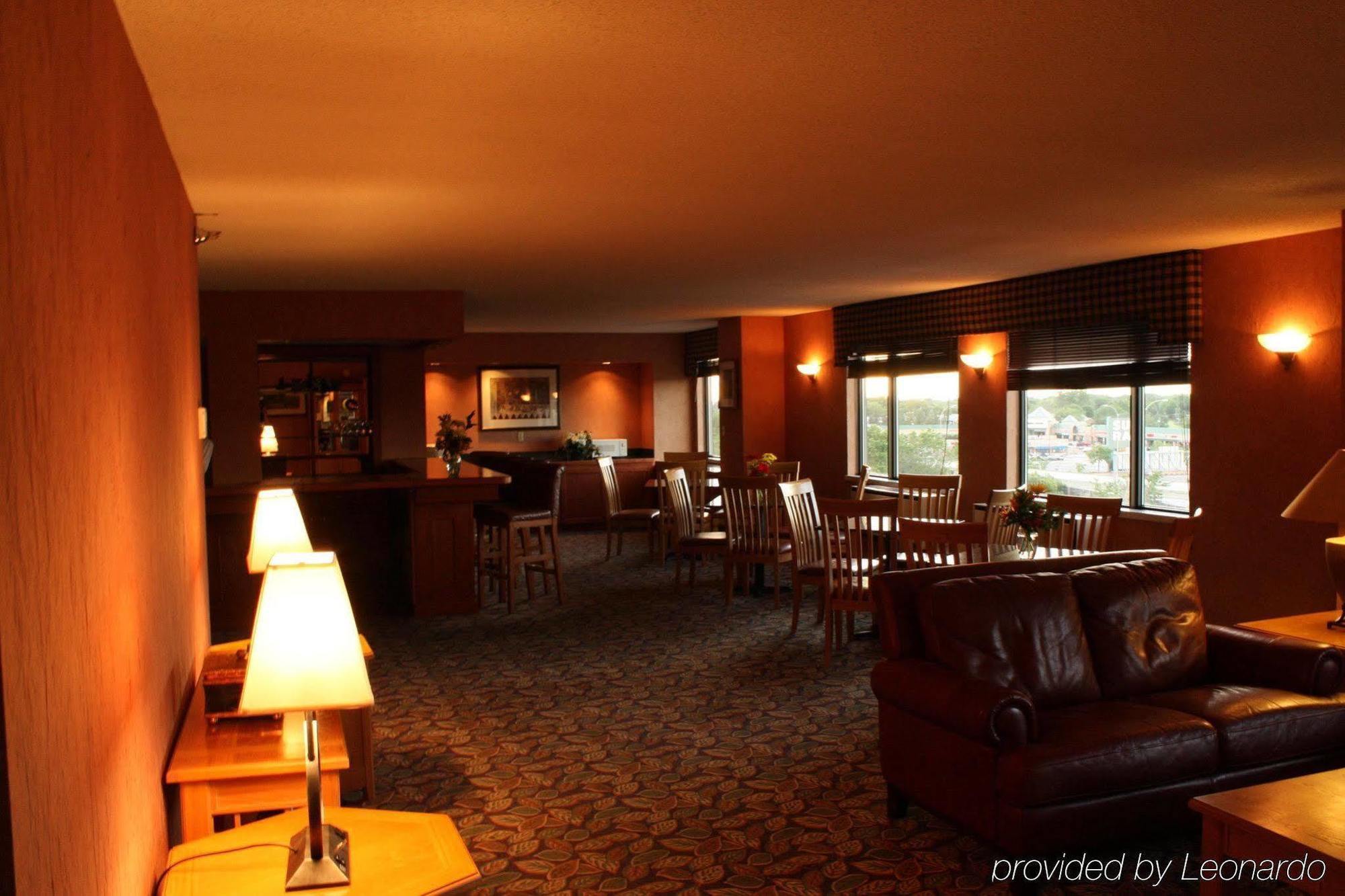Doubletree By Hilton St. Paul, Mn Hotel Saint Paul